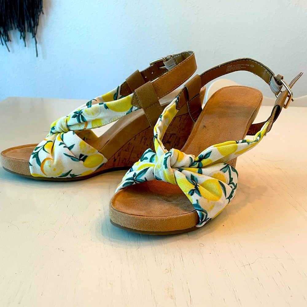 Lemon print cork wedges by aerosole
